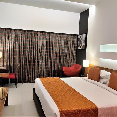 Hotel Satkar Residency Thane Esterno foto