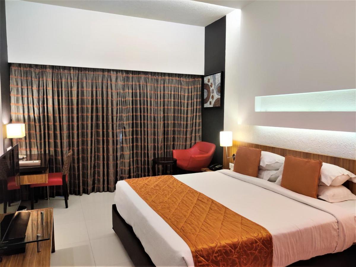 Hotel Satkar Residency Thane Esterno foto