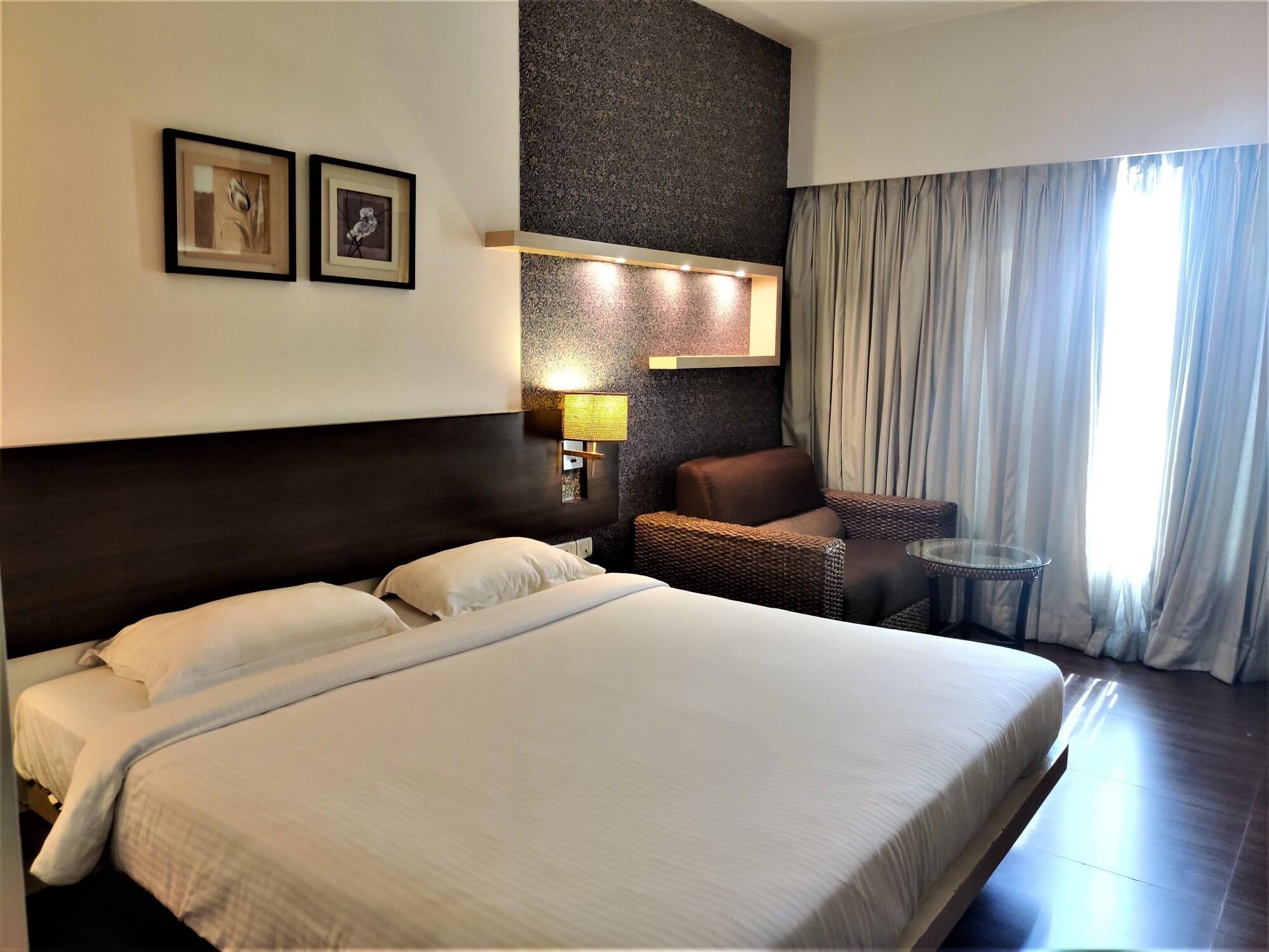 Hotel Satkar Residency Thane Esterno foto