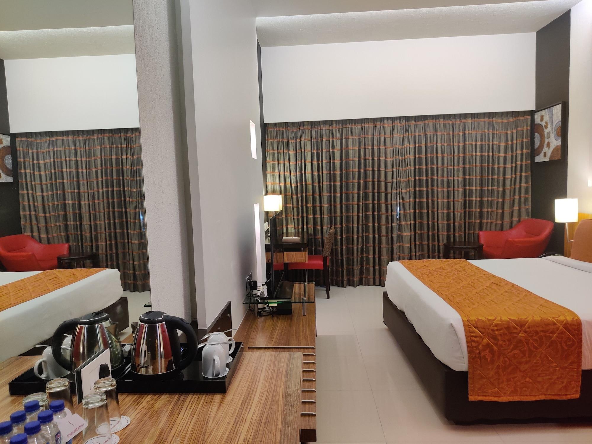 Hotel Satkar Residency Thane Esterno foto