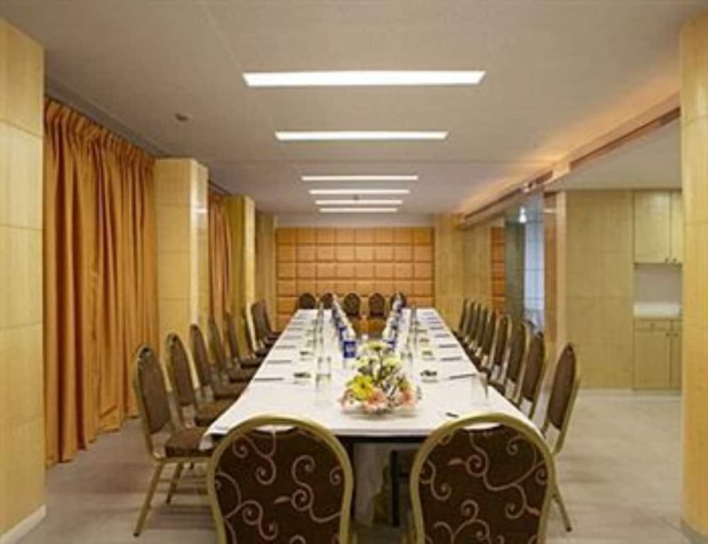 Hotel Satkar Residency Thane Esterno foto