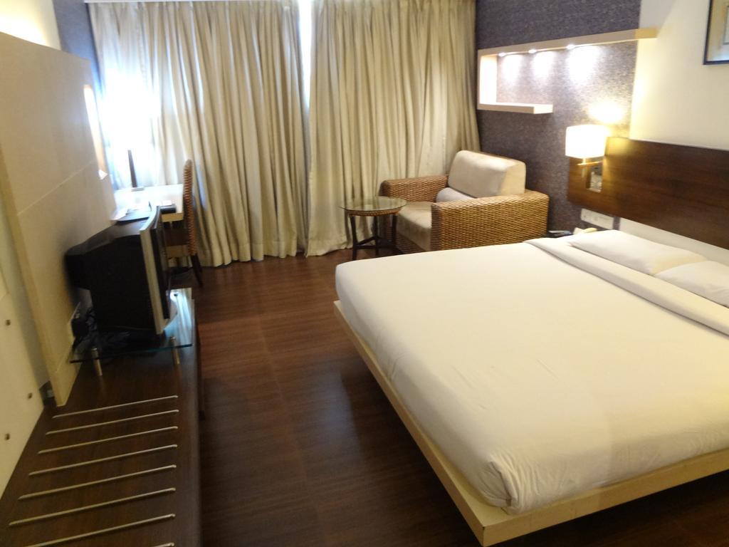 Hotel Satkar Residency Thane Esterno foto